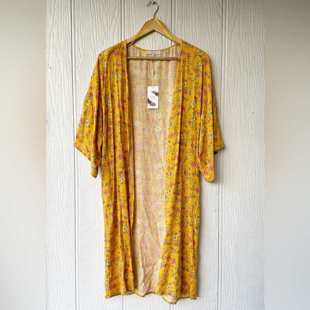 NEW Chelsea & Violet Floral Printed Kimono
